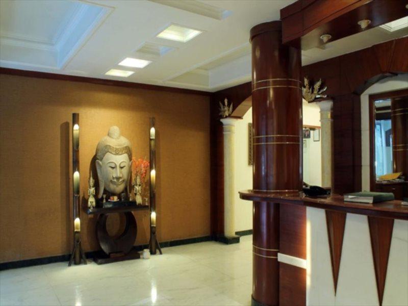 Grand President Hotel Delhi  Exterior photo